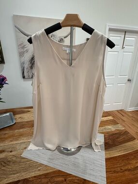 Violet + Claire V-Neck Sleeveless Blouse Nude:  Large